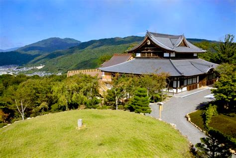 楚青龍殿|将軍塚青龍殿 京都の絶景と枯山水を楽しむ 